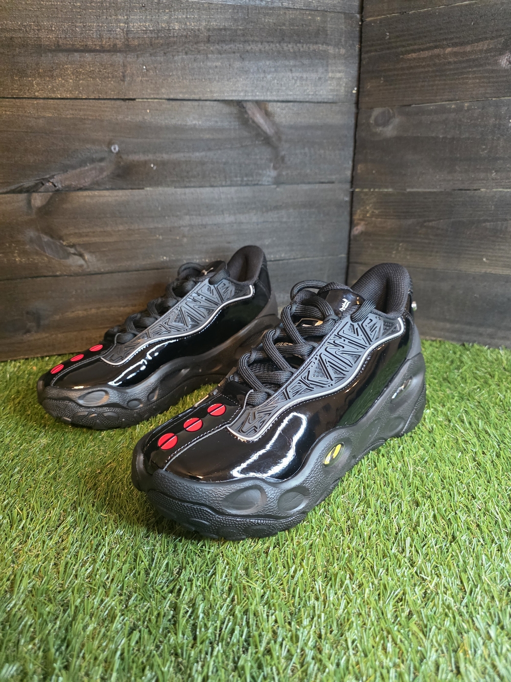 ( Fast & Furious Shoes )  Puma Black Logo Shoe Box with White Label